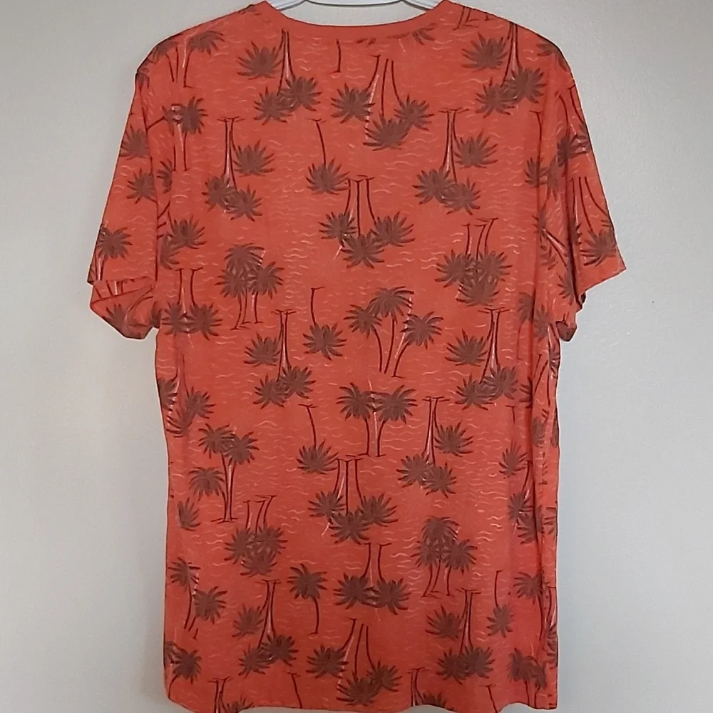 Soft-Washed Crew-Neck Tee - Picture 3 of 6